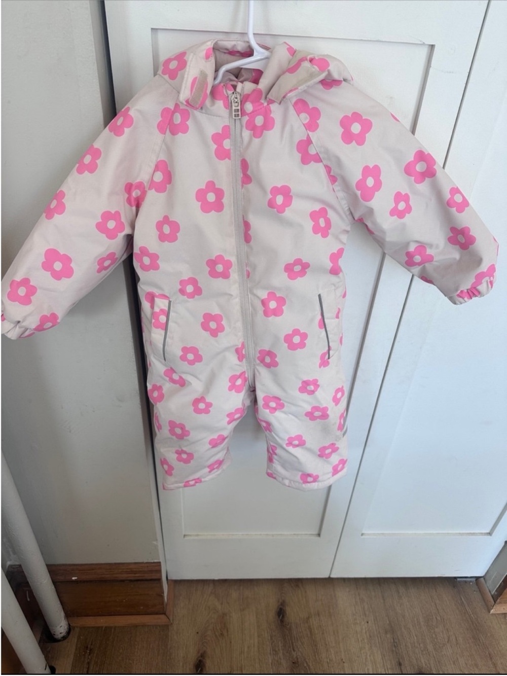 Zara pink daisy One-Piece snow suit with attached hood size 12-18 months
